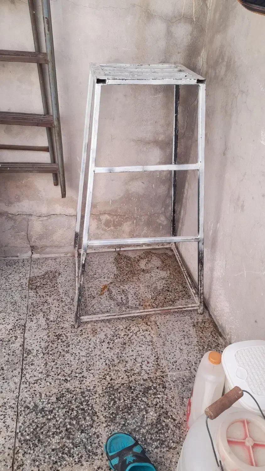 چهارپایه|صندلی و نیمکت|کرمانشاه, |دیوار