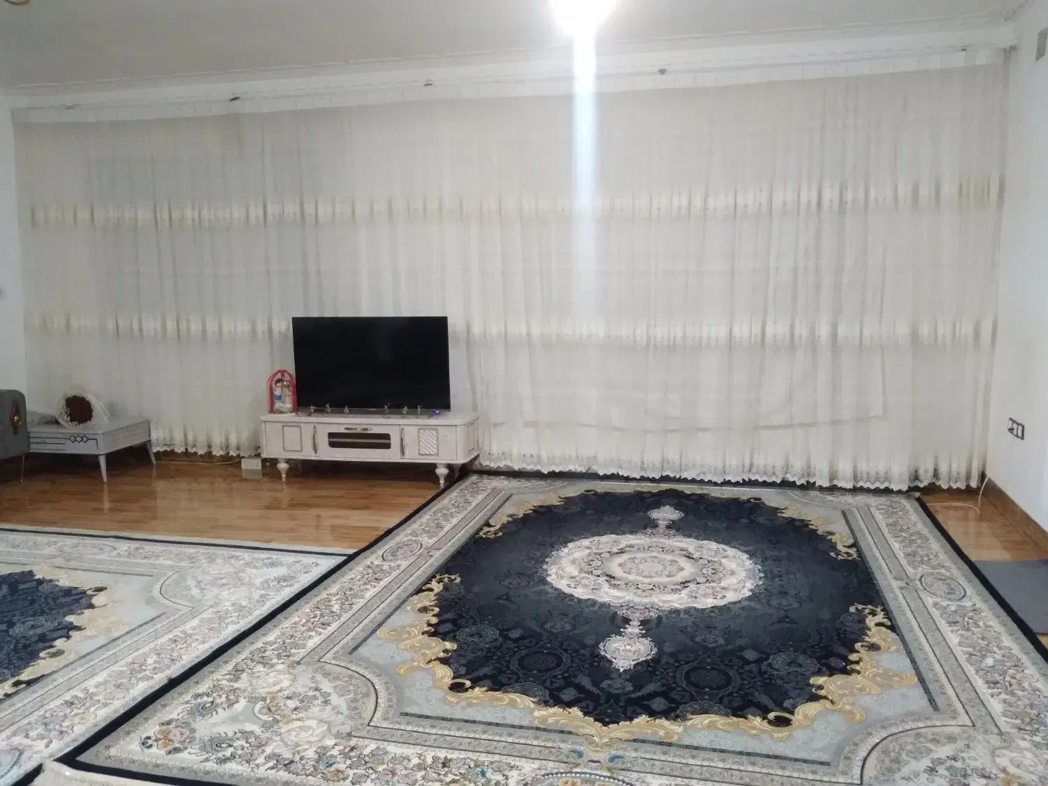 فروش پرده بدون پارگی سالم سالم|پرده، رانر، رومیزی|اسفرورین, |دیوار