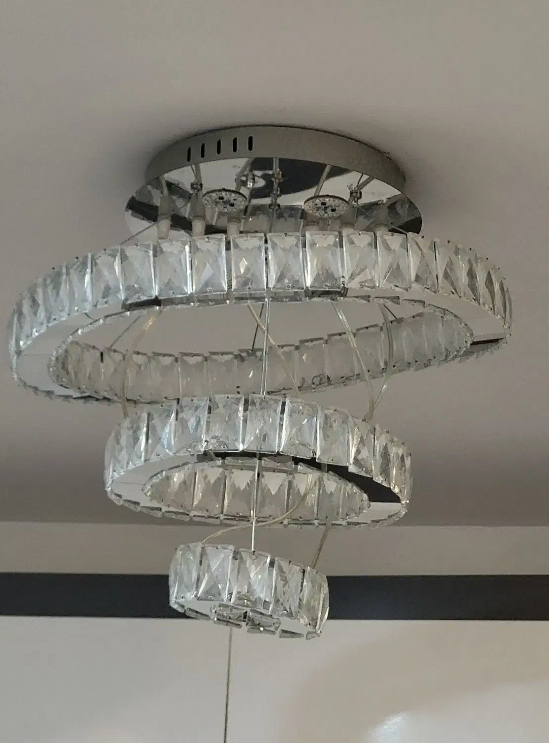 لوستر سه طبقه کریستالی|لوستر و چراغ آویز|تهران, دستغیب|دیوار