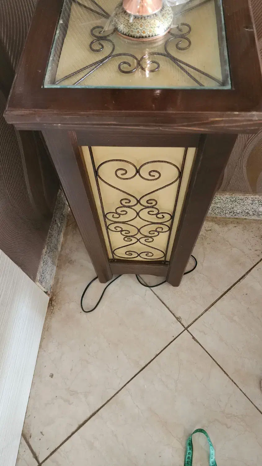 آباژور|میز تلفن|شاهینشهر, خبرنگار|دیوار