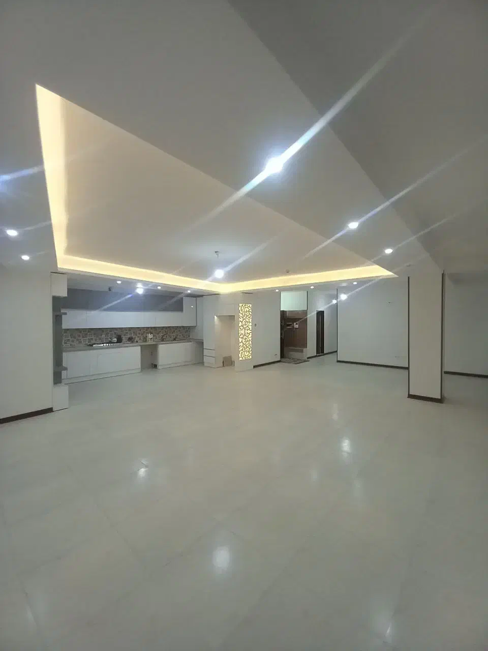 واحد ۱۶۶ متری / ۳ خواب / میدان خرمشهر|فروش آپارتمان|بجنورد, |دیوار