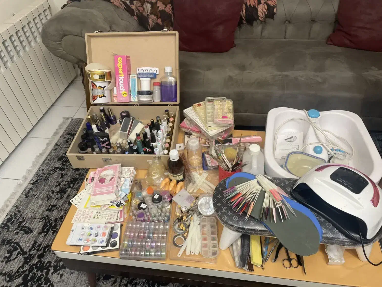 وسایل کاشت ناخن کامل به صورت یکجا|آرایشی، بهداشتی، درمانی|تهران, نارمک|دیوار