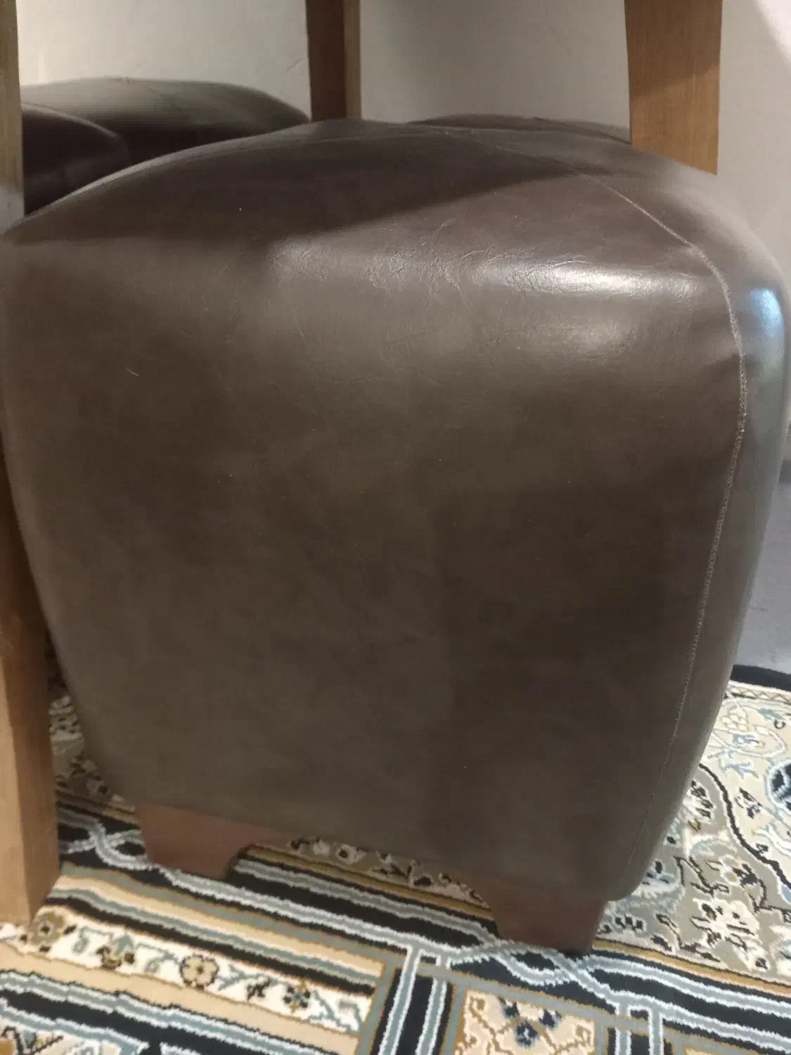 چهار عدد پاف چرم|صندلی و نیمکت|محمودآباد, |دیوار