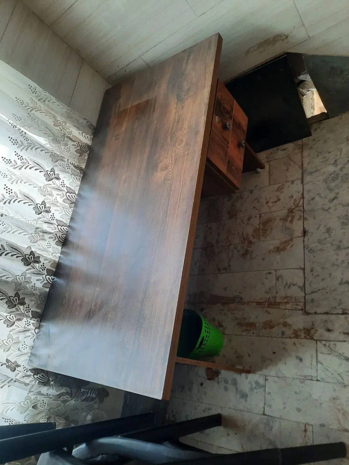 میز و صندلی|میز تحریر و کامپیوتر|وحیدیه, |دیوار