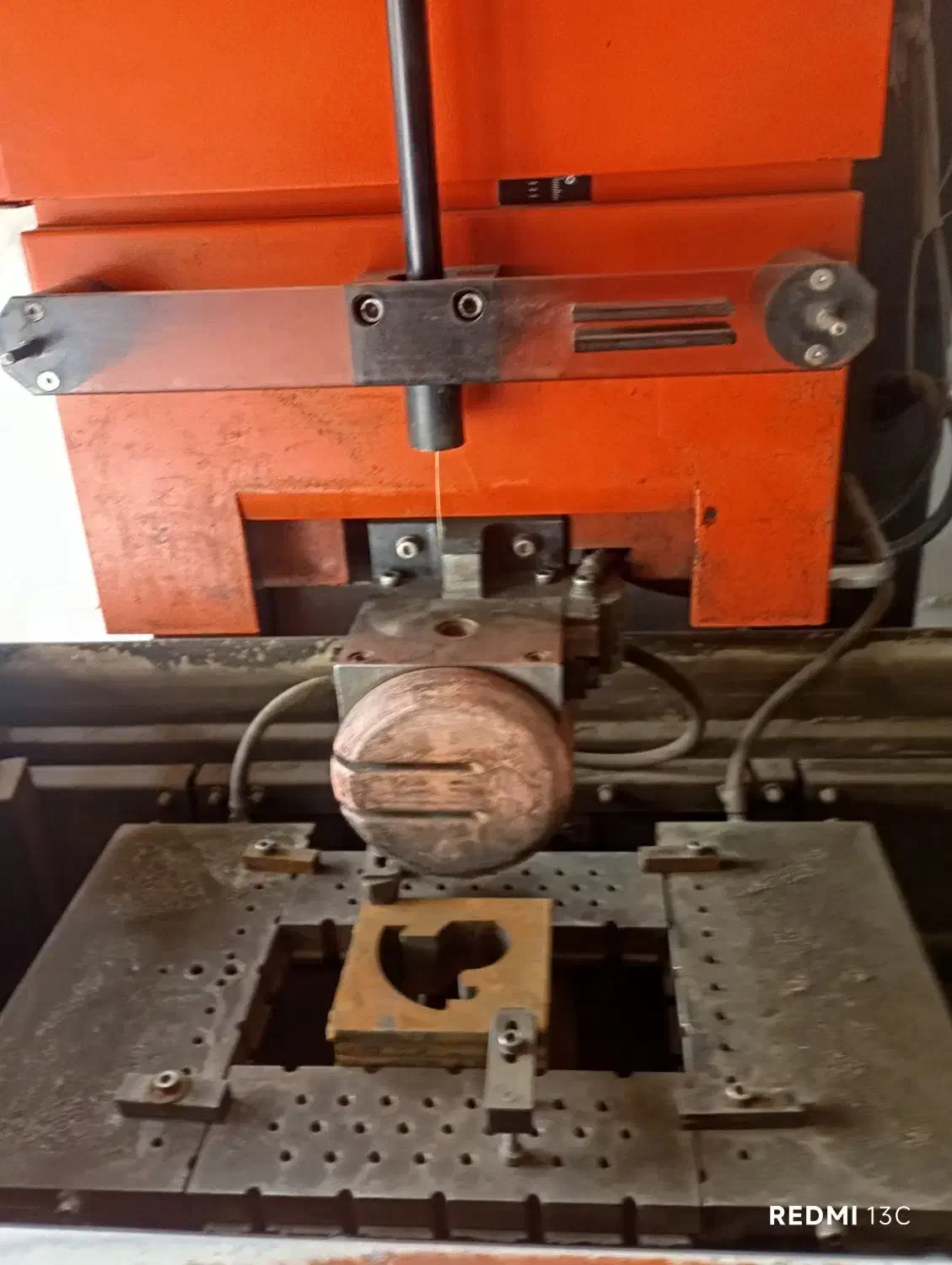 دستگاه وایر کاتcharmilles|ماشینآلات صنعتی|فردیس, منظریه|دیوار