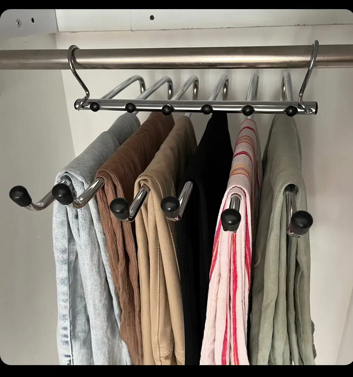 اویز|لباس|ساوه, |دیوار