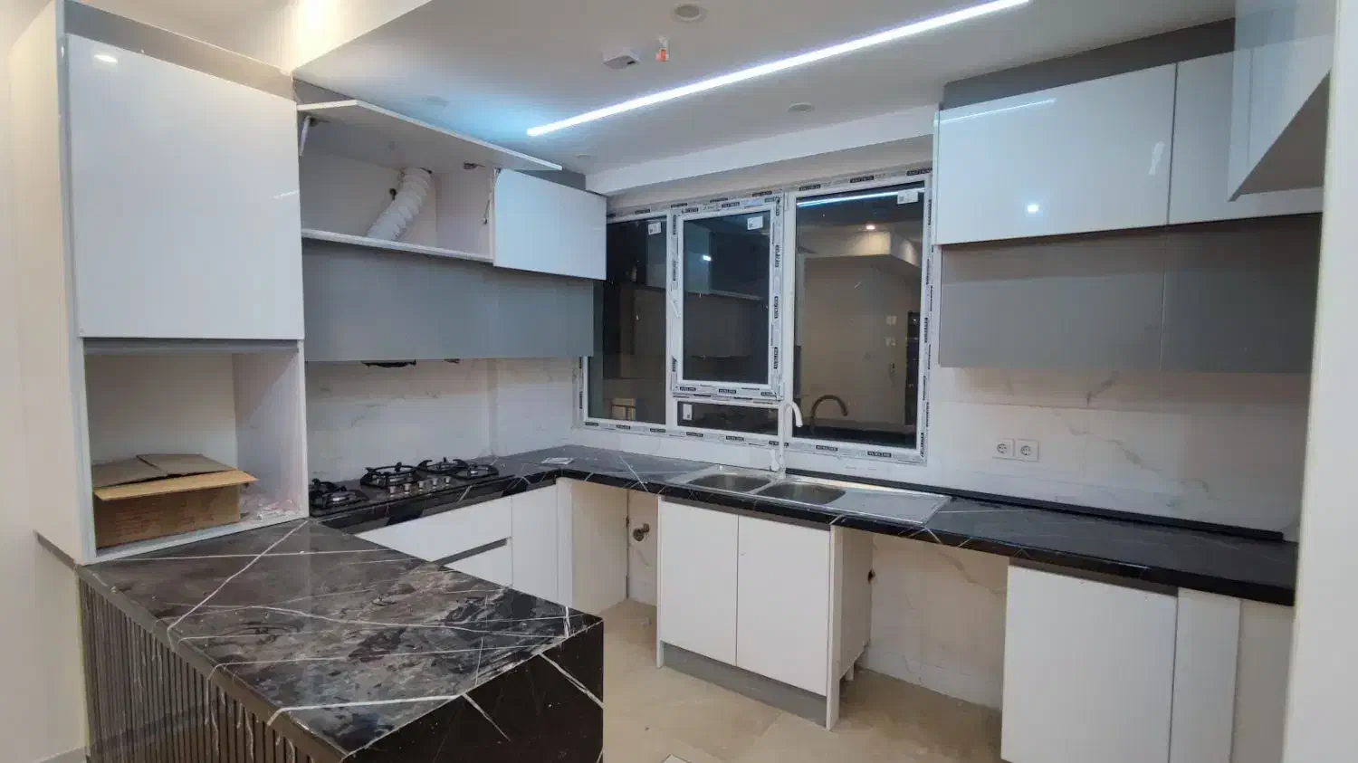 ۶۵ متر ـ شادمان ـ نوساز ـ فول امکانات