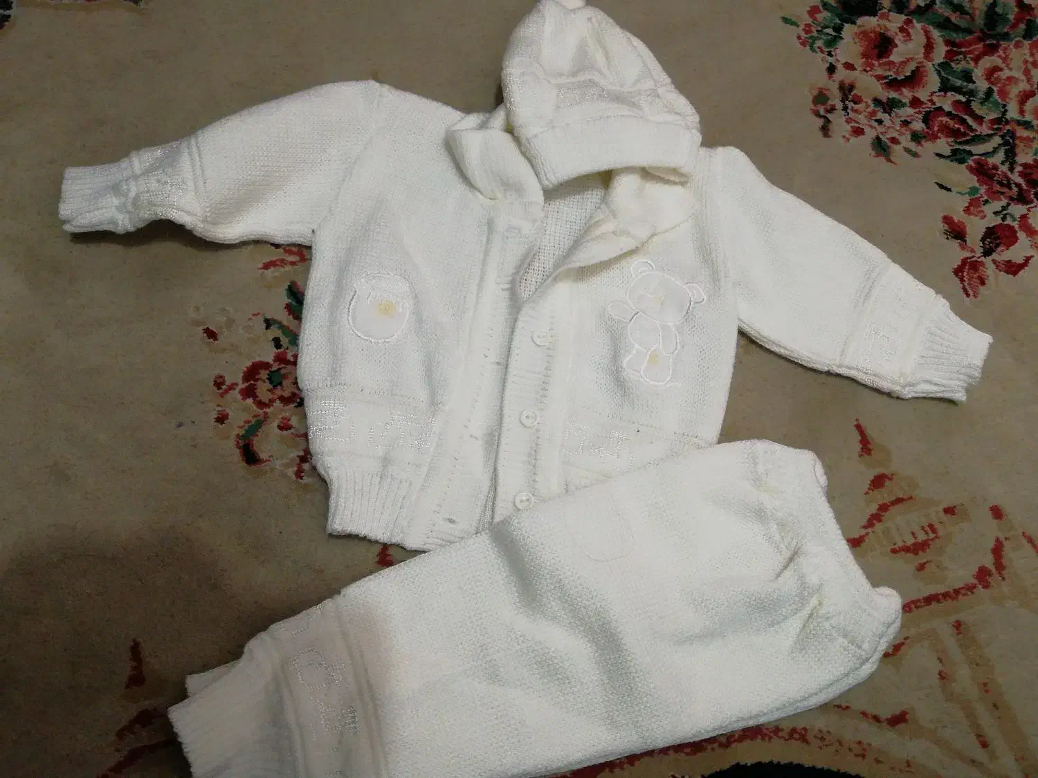 مانتو ولباس بافتنی نوزادی|کفش و لباس بچه|کرمان, |دیوار