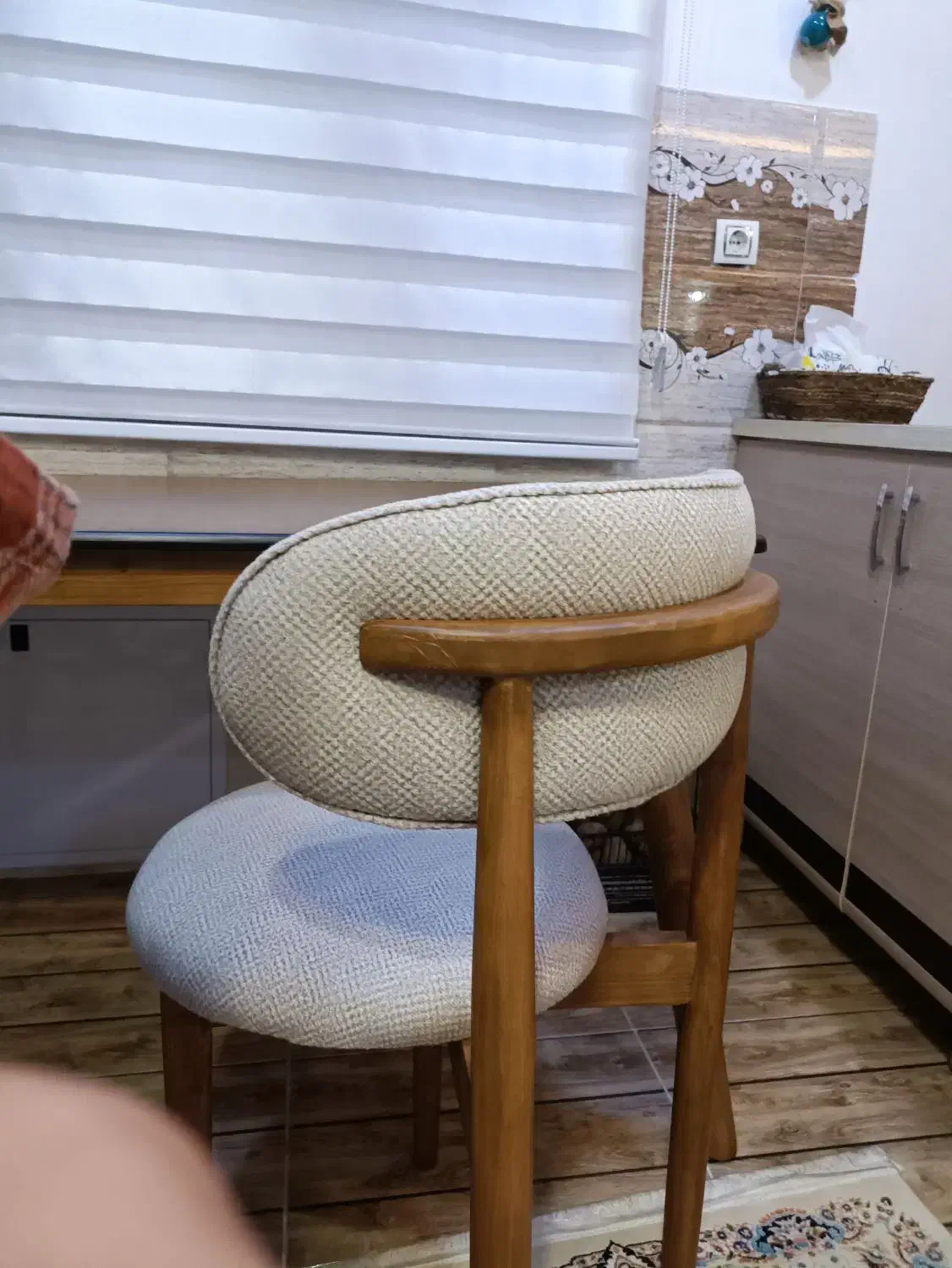 میز غذا خوری|میز و صندلی غذاخوری|اشنویه, |دیوار