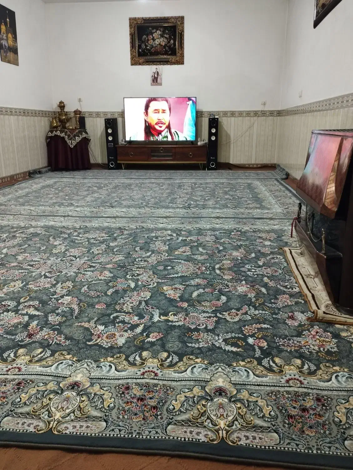 فرش درحدنو|فرش|زنجان, |دیوار