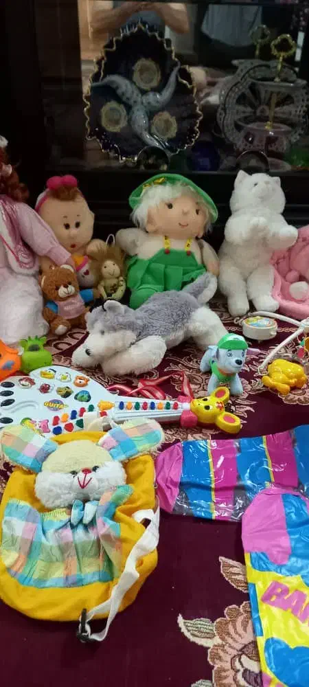 تعدادی اسباب بازی وکوله پشتی بچه گانه|اسباب‌‌بازی|تهران, امیریه|دیوار