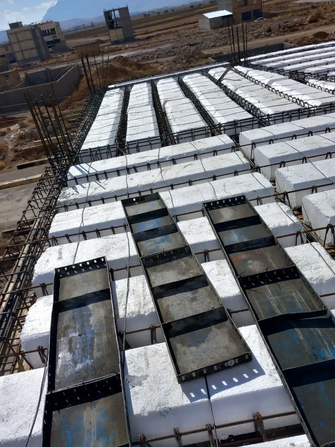 اجرای کار قالبندی و آرماتور بندی|خدمات پیشه و مهارت|شهرکرد, |دیوار