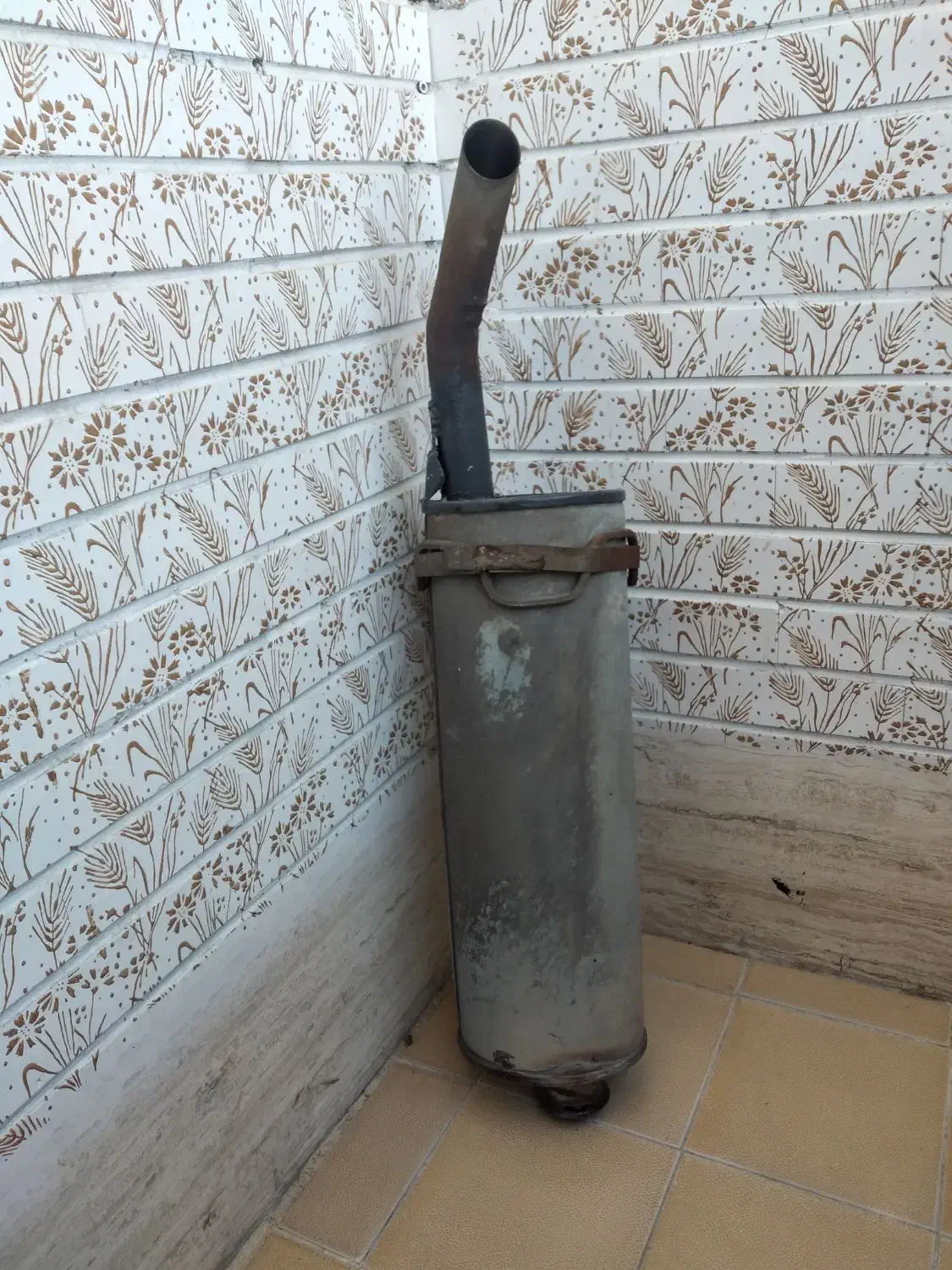 منبع اگزوز|قطعات یدکی و لوازم جانبی|شاهینشهر, گزبرخوار|دیوار