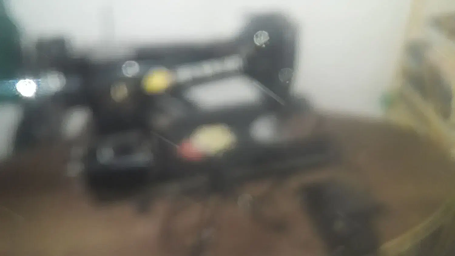 چرخ خیاطی قدیمی برقی درحدنوتمیز|چرخ خیاطی و ریسندگی|جیرفت, |دیوار