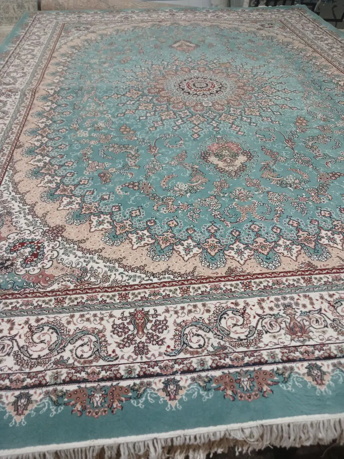 ۲تخته فرش ۱۲متری ۷۰۰شانه آبی|فرش|لنجان, |دیوار