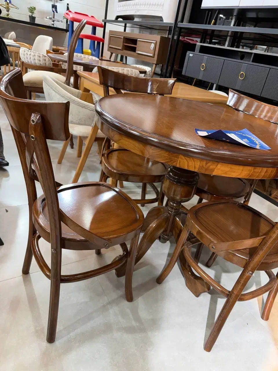 ناهارخوری ضربدری|میز و صندلی غذاخوری|یزد, |دیوار