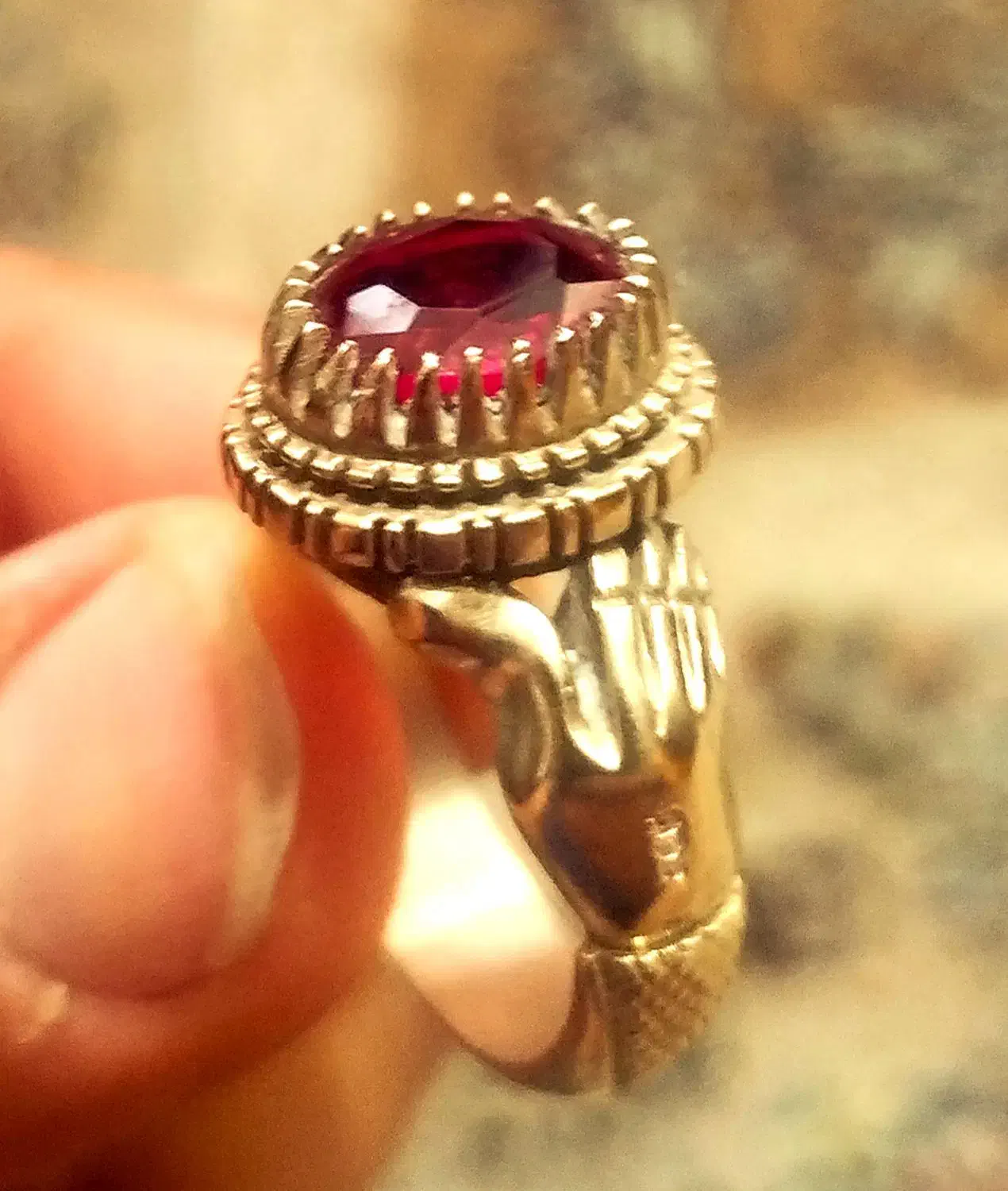 انگشتر یاقوت سرخ رکاب دست خدا|جواهرات|شیراز, رازی|دیوار