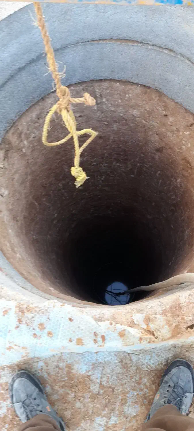 کار چاه کنی و تخریب و پی کنی با کل وسایل کار|خدمات پیشه و مهارت|دیواندره, |دیوار