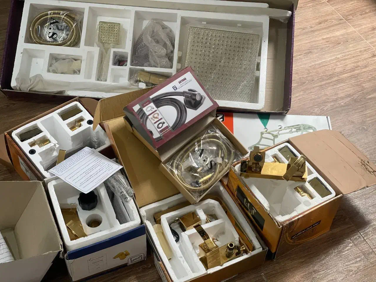 پک کامل شیرالات مارک اریانا صنعت|لوازم سرویس بهداشتی|شیراز, گویم|دیوار