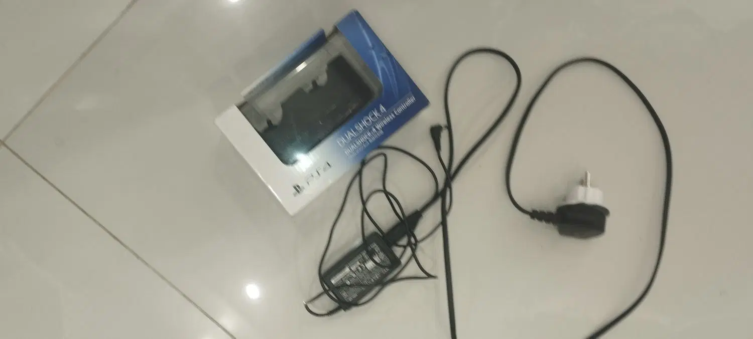 پایه شارژر ادابتوری برای دسته ps4 اصل سونی|کنسول، بازی ویدئویی و آنلاین|تهران, کرمان|دیوار