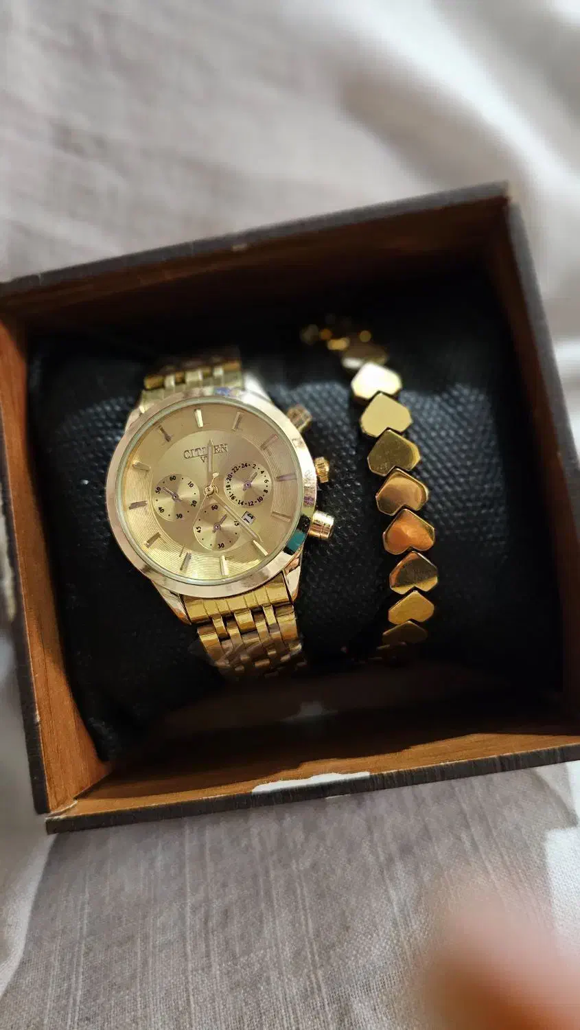 ساعت مچی شیک طلایی|ساعت|یاسوج, |دیوار