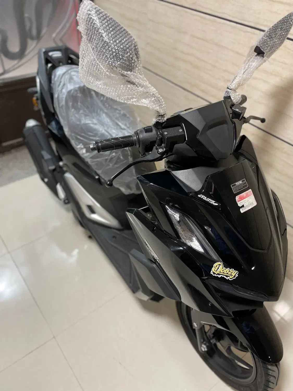 کلیک واریو۱۶۰ رادیادت دار absفول در حد فوری|موتورسیکلت|قزوین, |دیوار