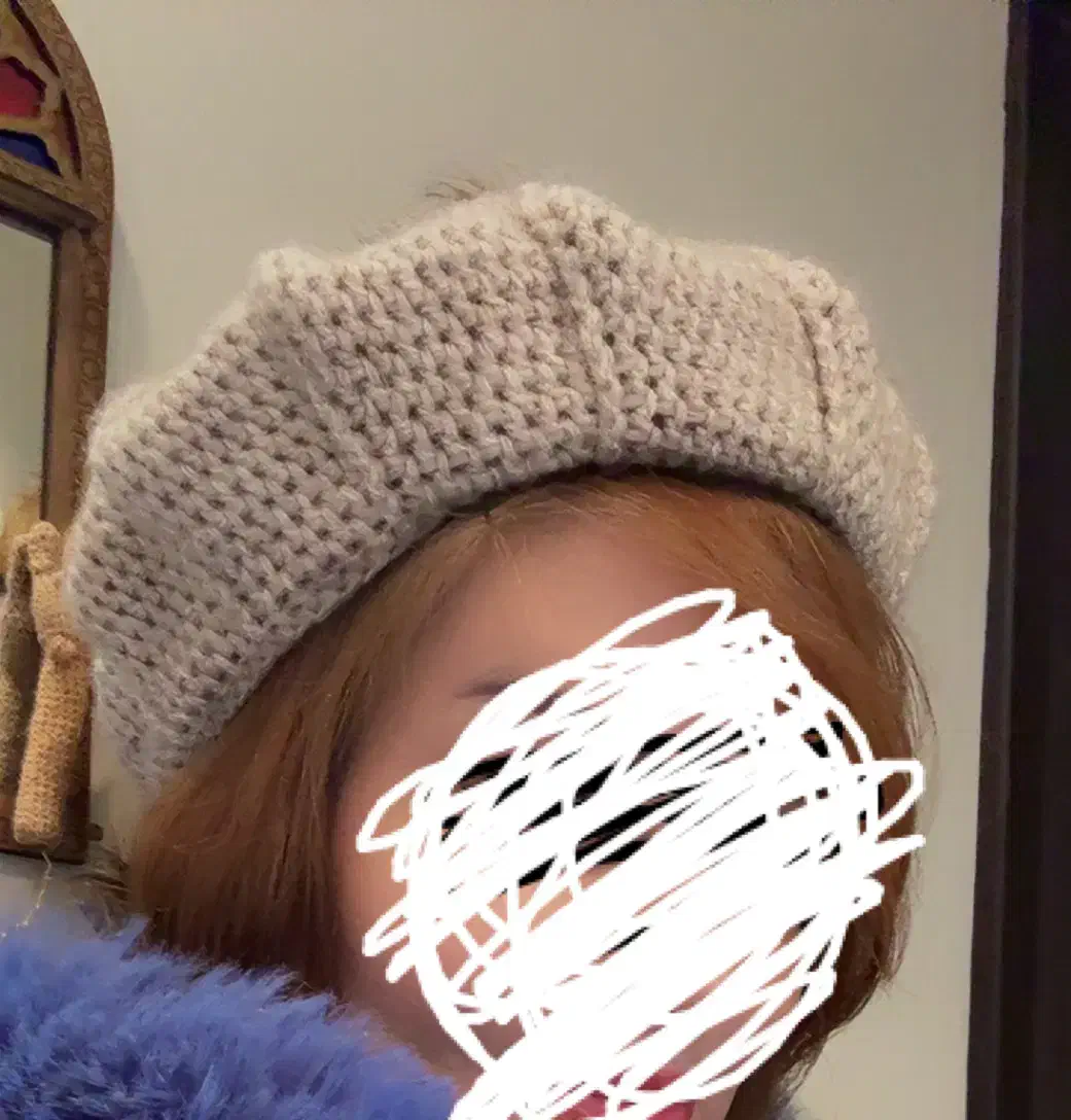 کلاه برت|لباس|همدان, |دیوار