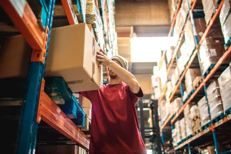 کارگر ساده آقا جوان|استخدام صنعتی، فنی، مهندسی|چناران, |دیوار