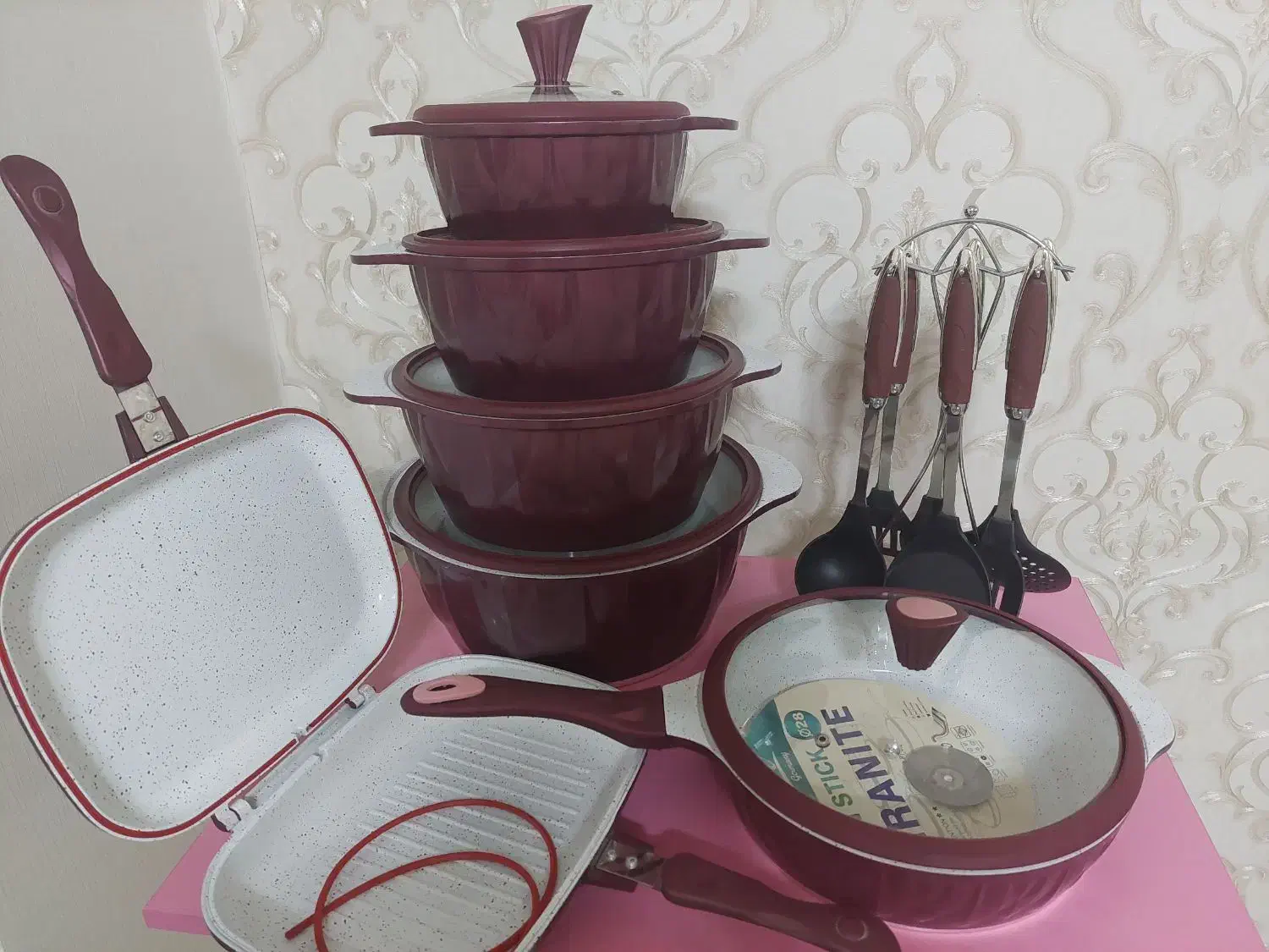 سرویس قابلمه چدن داخل گرانیتی|ظروف پخت‌وپز|تهران, مسعودیه|دیوار