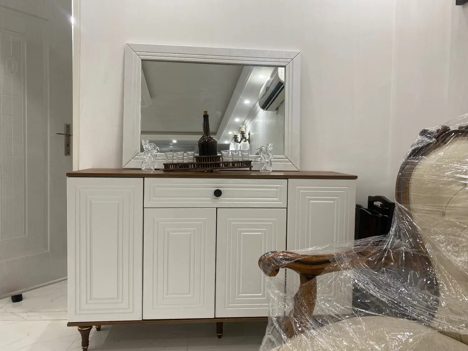 آینه کنسول و میز تی وی|بوفه، ویترین، کنسول|تهران, شهرک ابوذر|دیوار