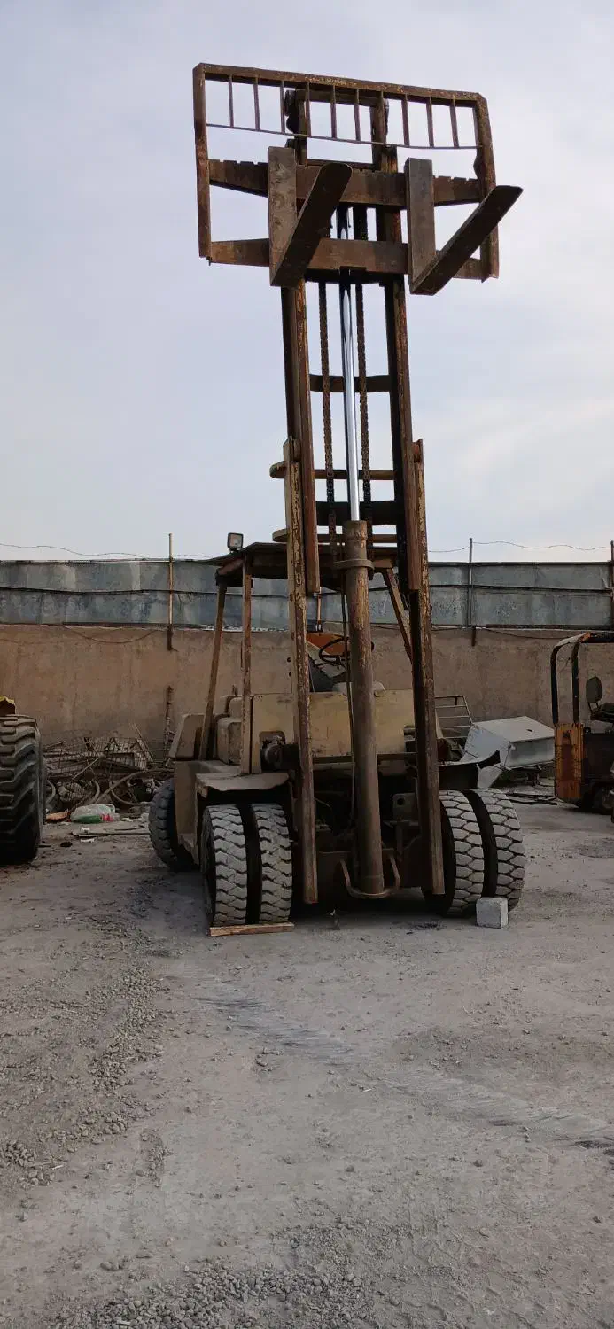 لیفتراک کماتسو ۵تن خط۳|ماشینآلات صنعتی|ری, بیبی شهر بانو|دیوار