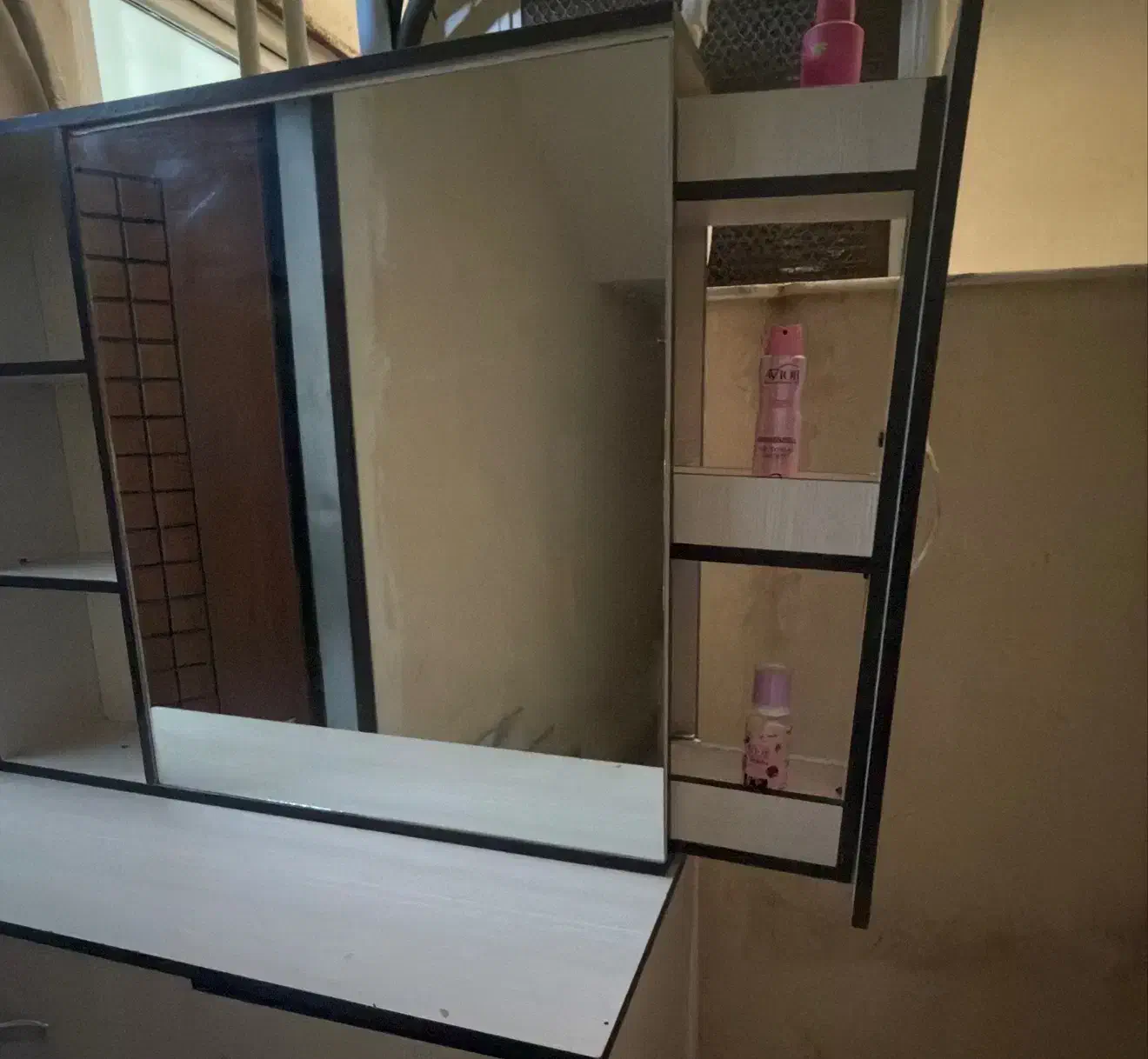 دراور|جاکفشی، کمد، دراور|گرگان, |دیوار