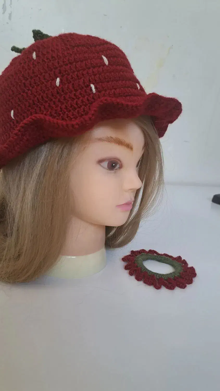 کلاه و دیوار کوب ماندالا|لباس|اصفهان, بهارستان|دیوار