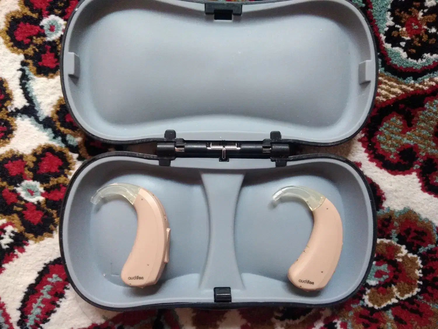 سمعک|پزشکی|قم, نیروگاه|دیوار