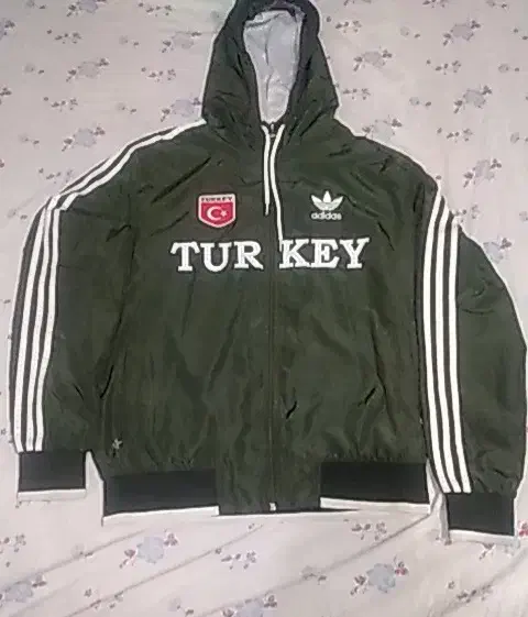 بادگیر اورجینال ادیداس اصل|لباس|ری, علایین|دیوار