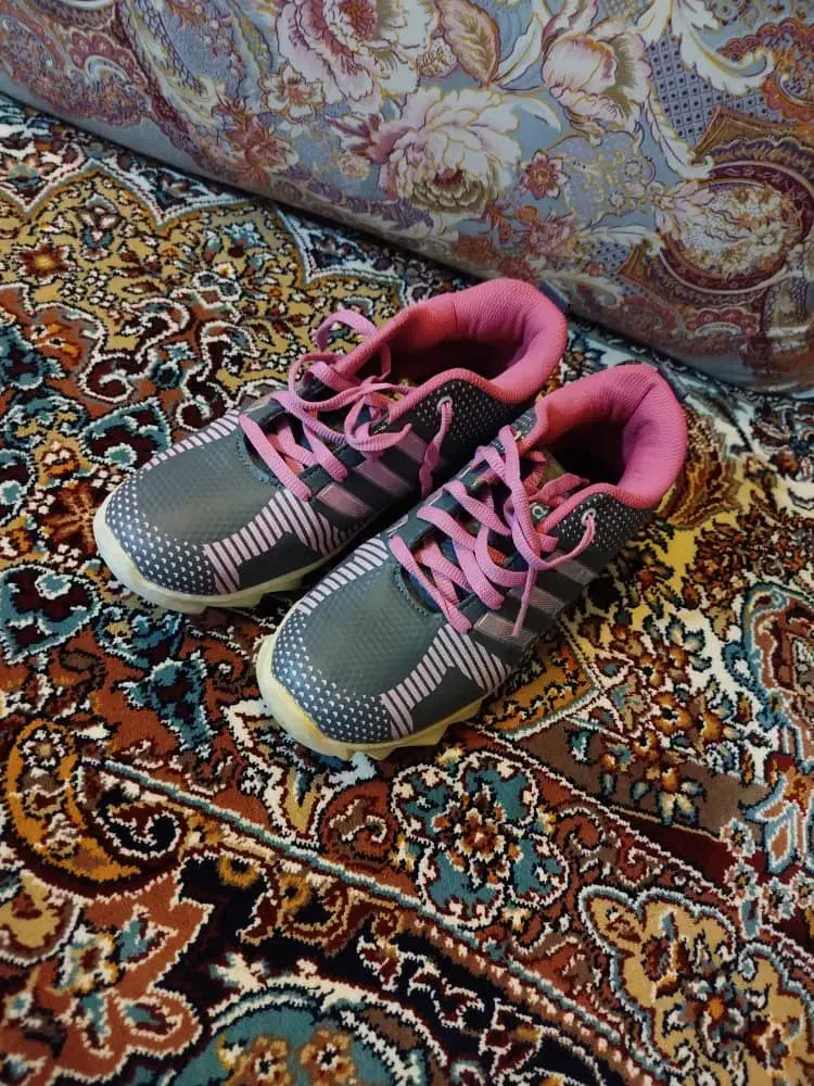 کفش ورزشی|کیف، کفش، کمربند|آزادشهر, |دیوار