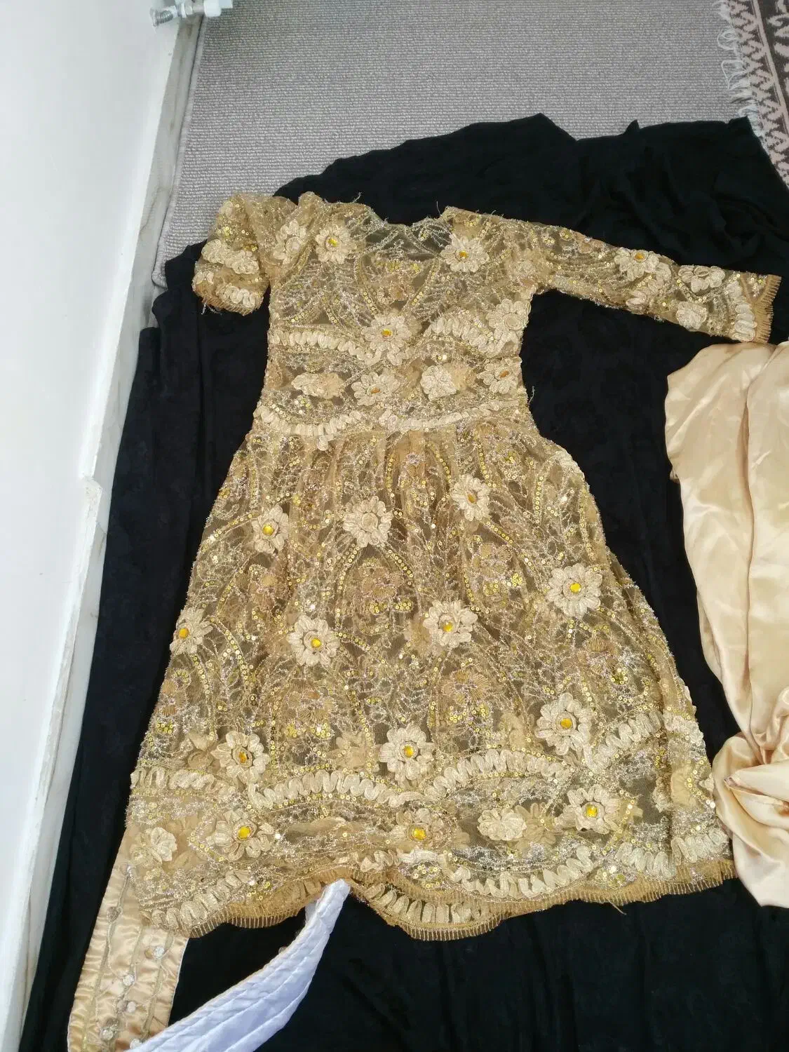 لباس کوردی|لباس|ایلام, |دیوار