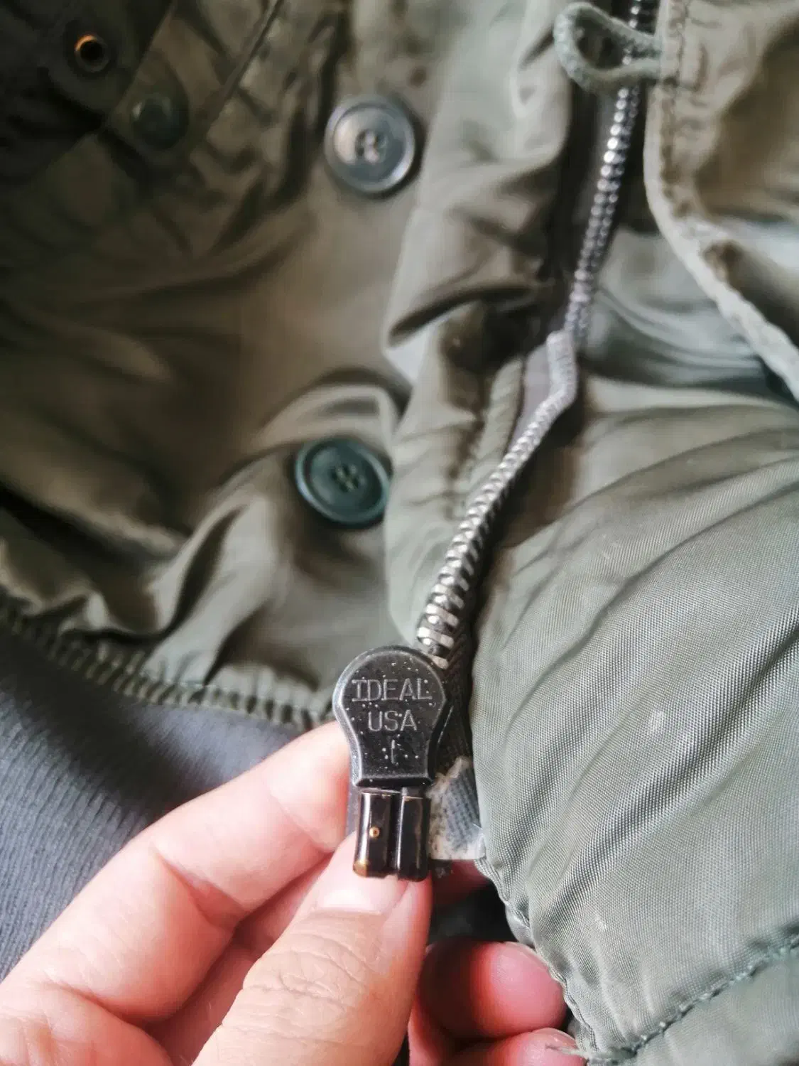 کاپشن خلبانی اصل|لباس|قم, نخودی|دیوار