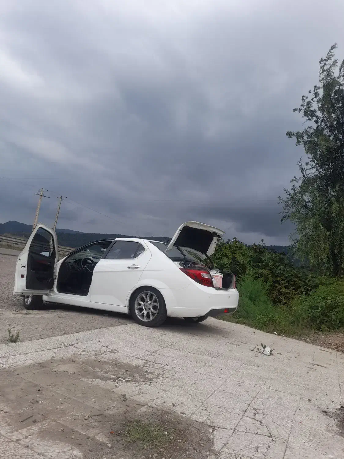 دنا پلاس اتومات ۹۹|خودرو سواری و وانت|اراک, |دیوار