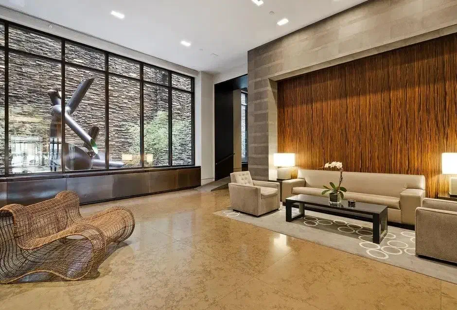 نیاوران / 140 متر 2خواب مستر / 2 P