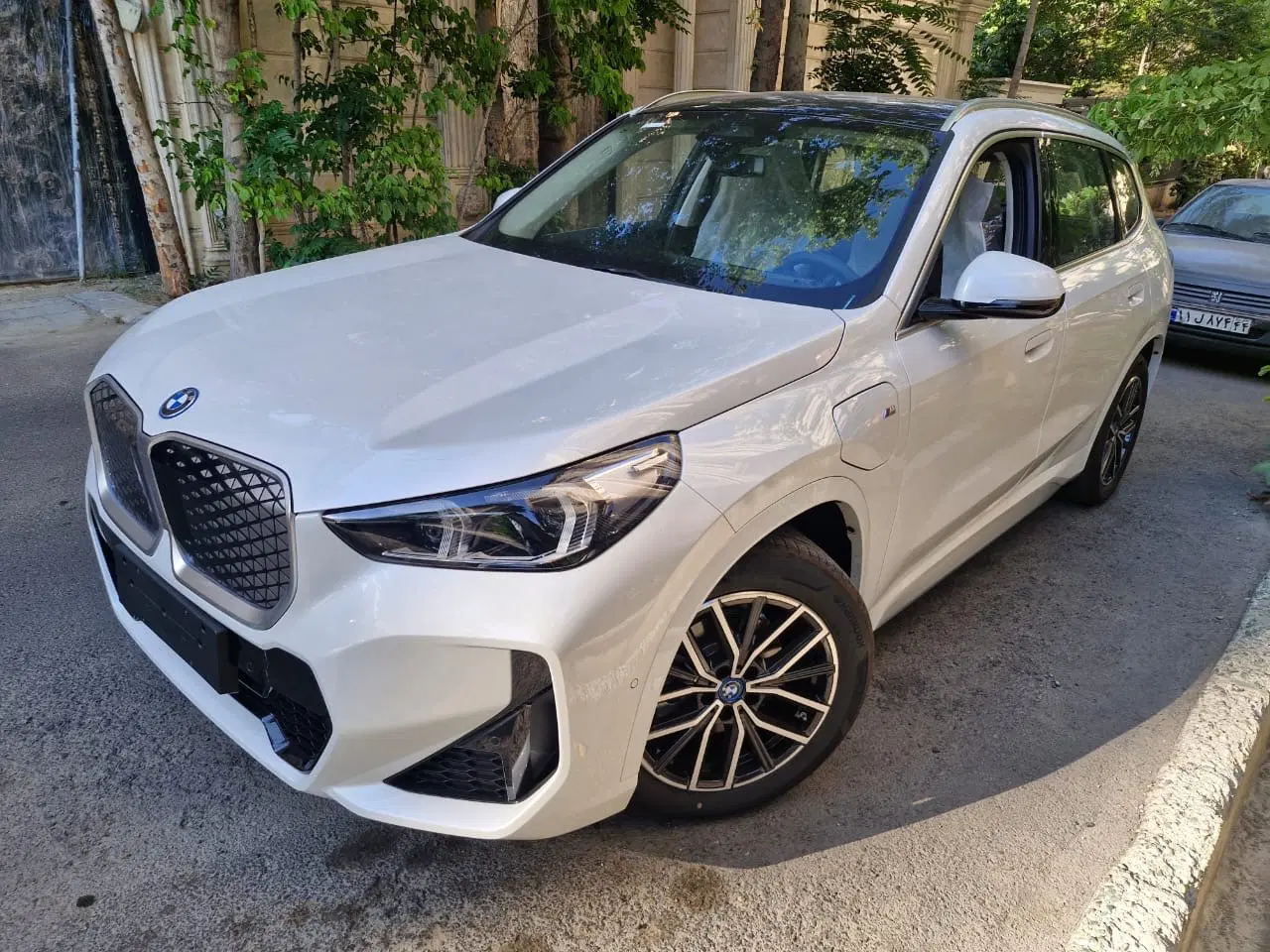 BMW ix 1|خودرو سواری و وانت|تهران, عباس‌آباد|دیوار