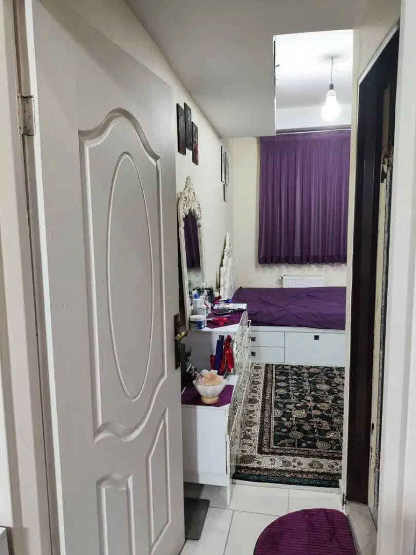 روبروی مترو کوچه مشکی کوچه لشگری