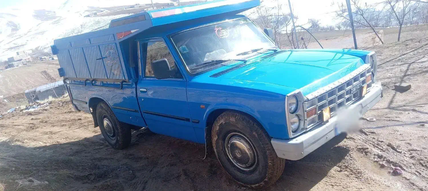 نیسان|خودرو سنگین|سیلوانه, |دیوار