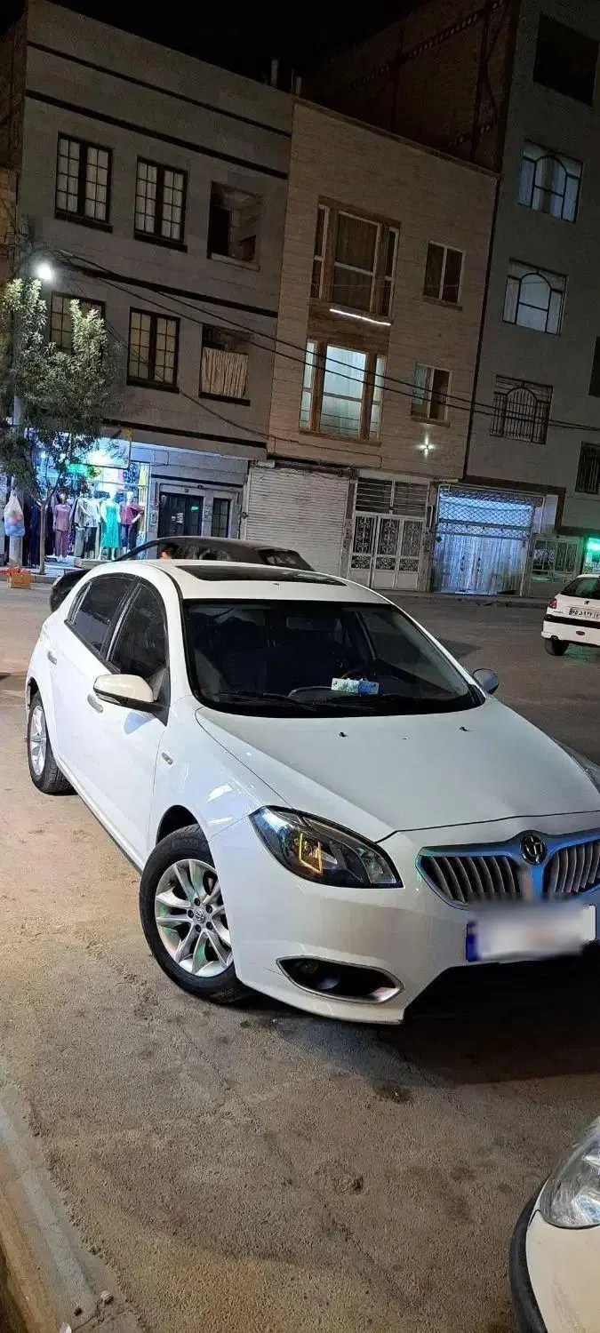 برلیانس 320 دنده ای موتور بزرگ 1650|خودرو سواری و وانت|مشهد, بهاران|دیوار