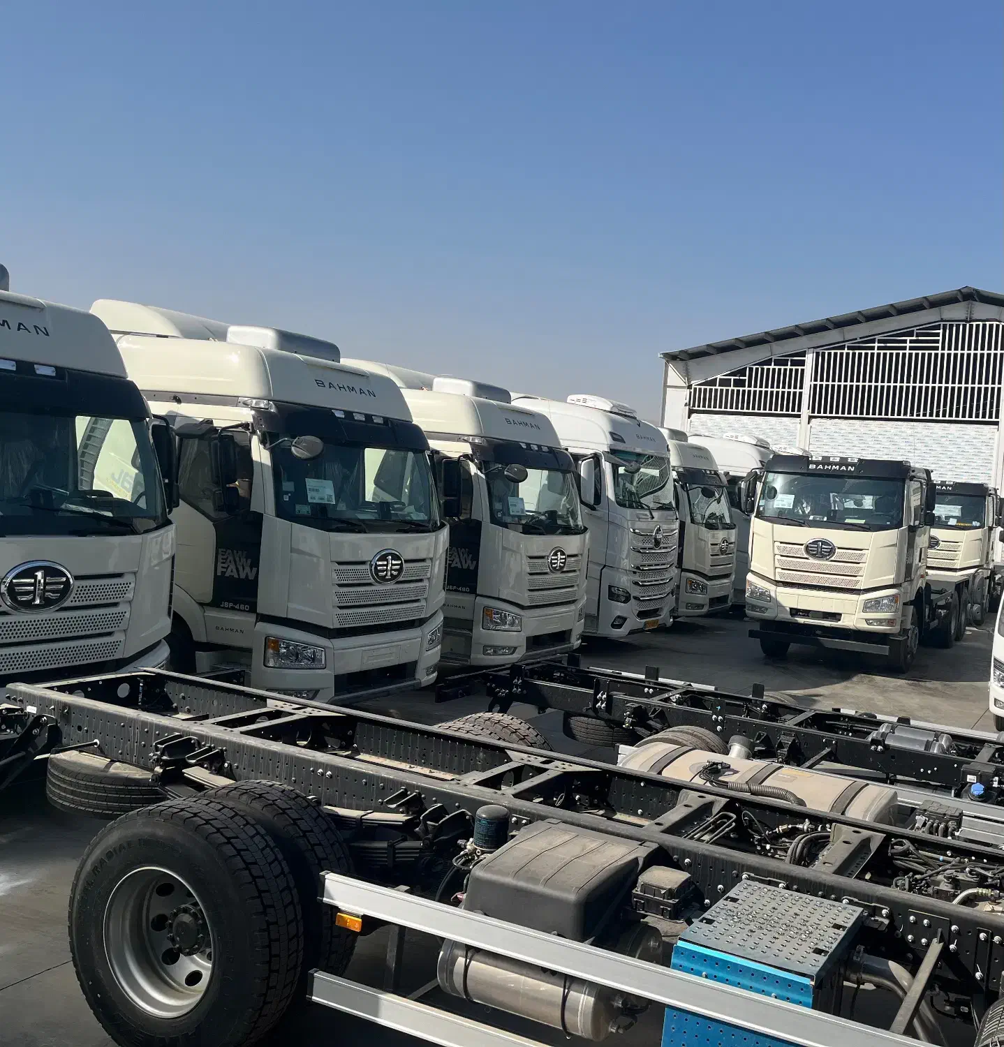 کشنده فاو Faw460|خودرو سنگین|شیراز, گل سرخ|دیوار