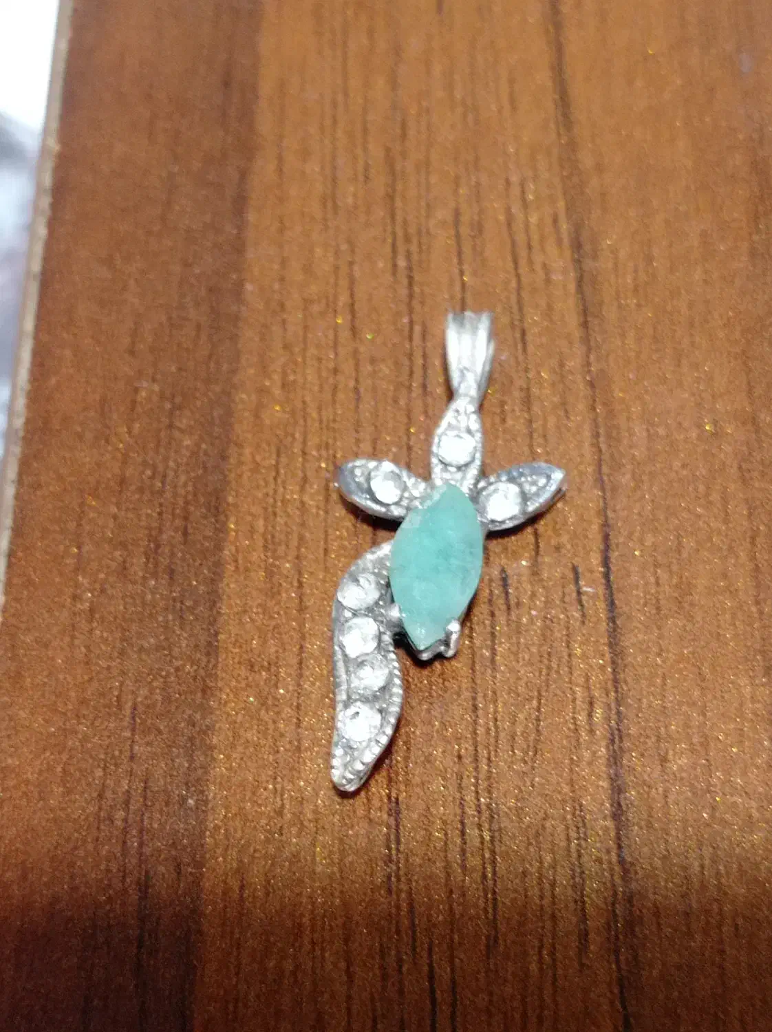 پلاک نقره با نگین اصل زمرد زمبیا مخراجکاری الماس|جواهرات|کرمانشاه, |دیوار