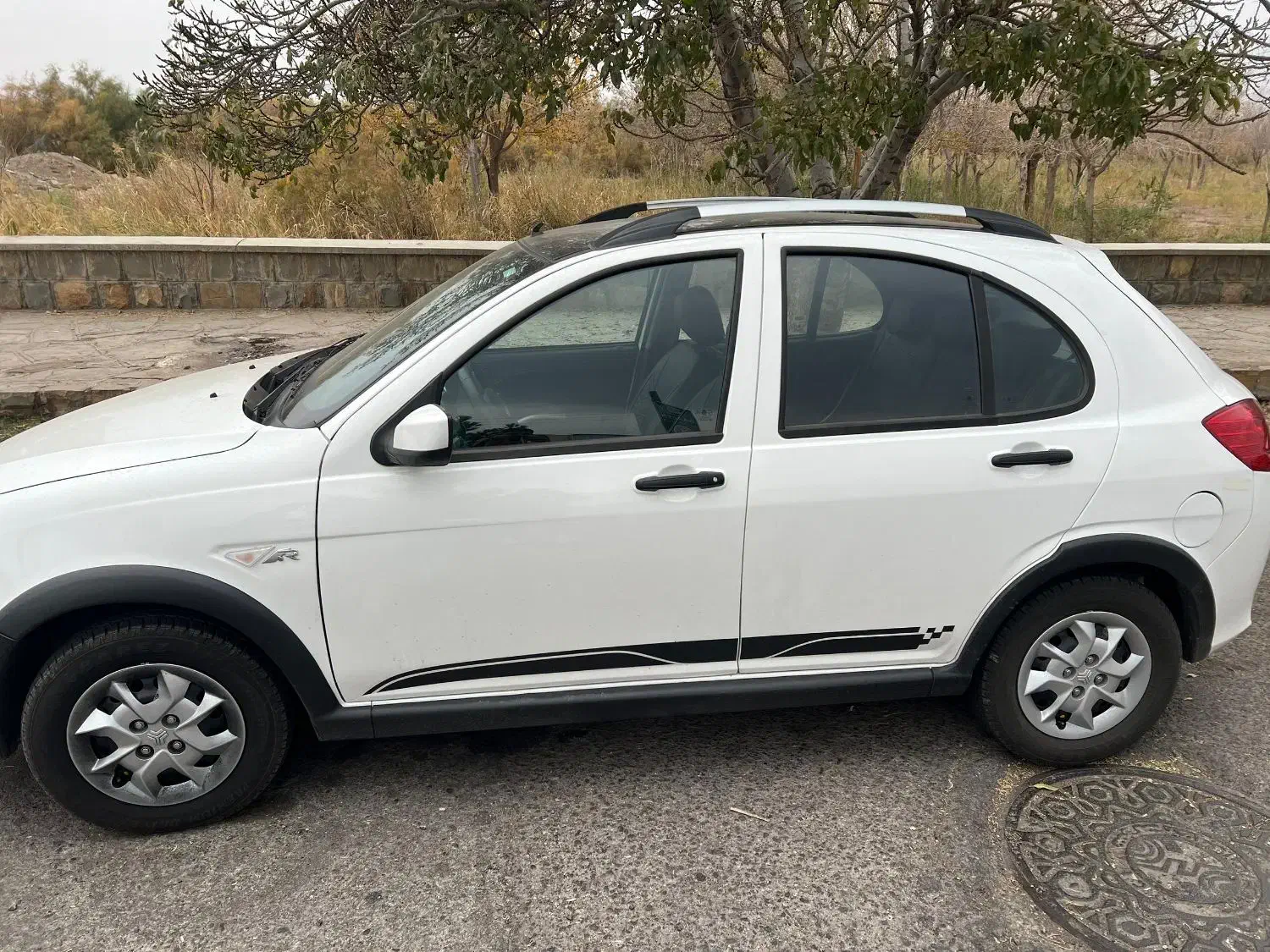 کوییک RS سفید مشکی مدل 1404|خودرو سواری و وانت|جلفا, |دیوار