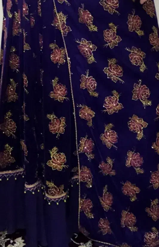 لباس مخمل گل برجسته گل زری مجلسی شیک|لباس|دهدشت, |دیوار