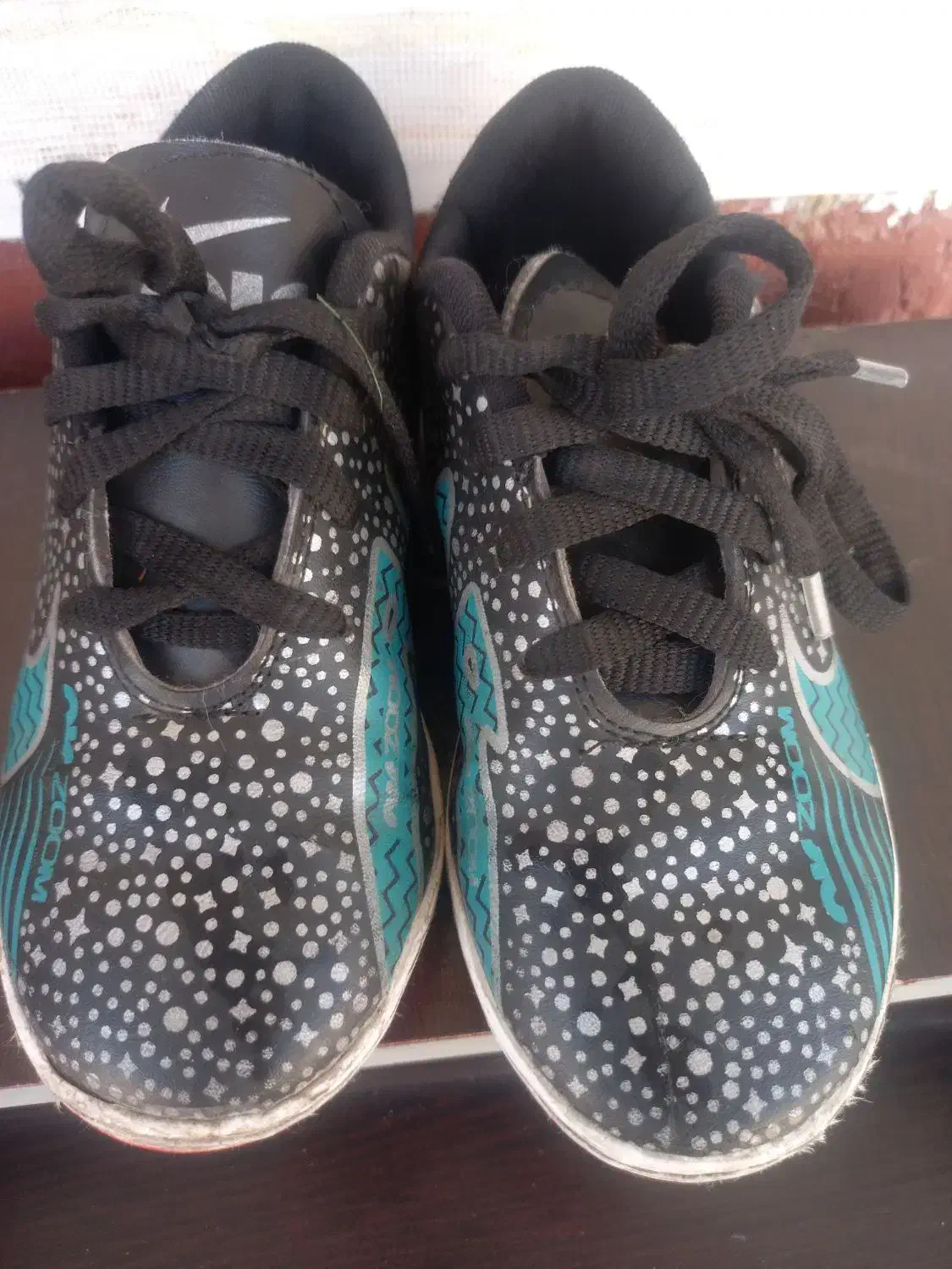 کفش فوتبال سایز ۳۲|کفش و لباس بچه|قزوین, |دیوار