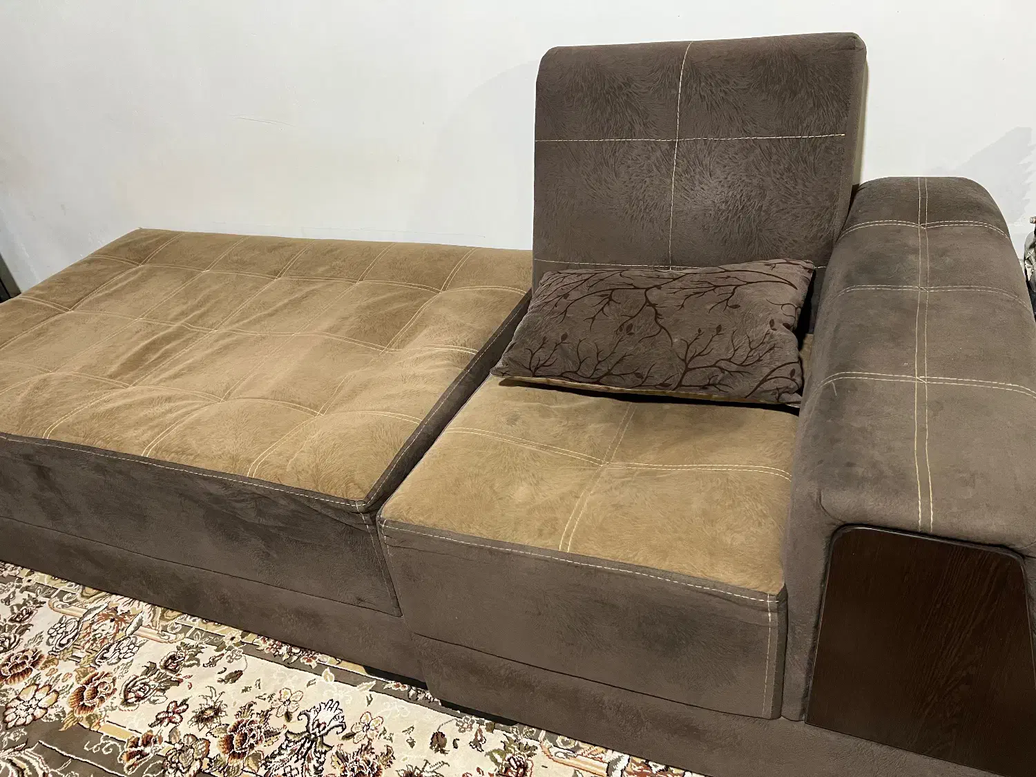 مبل ۷ نفره همراه با میز جلو مبلی|مبلمان خانگی و میز عسلی|آستانه اشرفیه, |دیوار